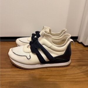 Chic Alexandre Birman Sneakers